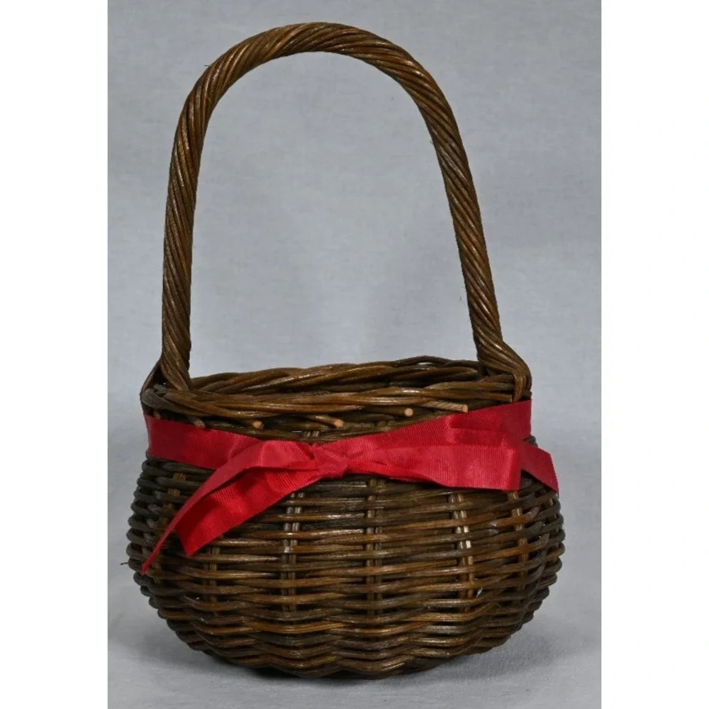 Vintage Lillian Vernon Wicker Rattan Basket Red Ribbon Round Woven 10-3/4